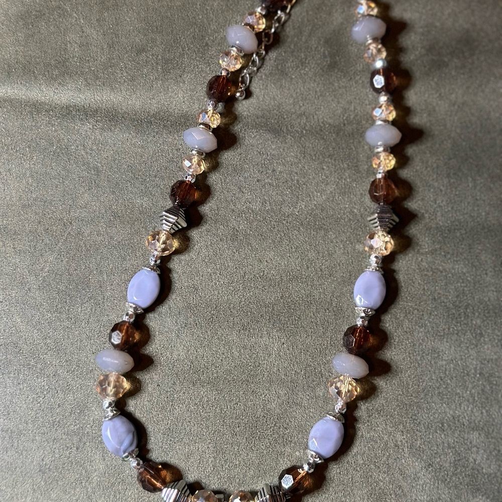 Never-worn multi-color bead necklace